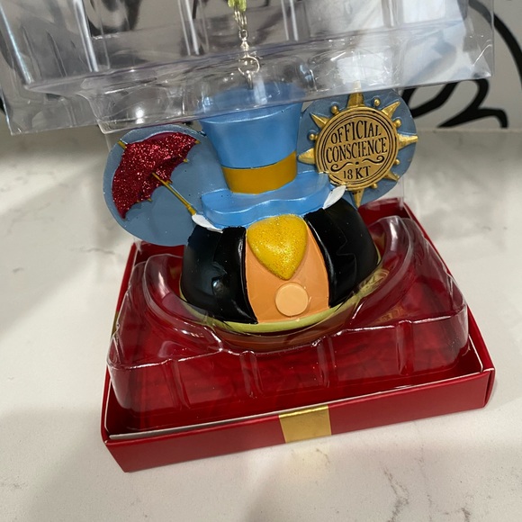 Disney Park Ornament Subscription Jiminy Cricket Ear Hat New Box - Picture 5 of 6